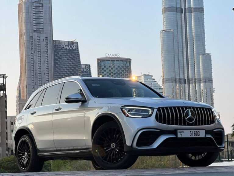 Mercedes Benz GLC300 2020 for rent