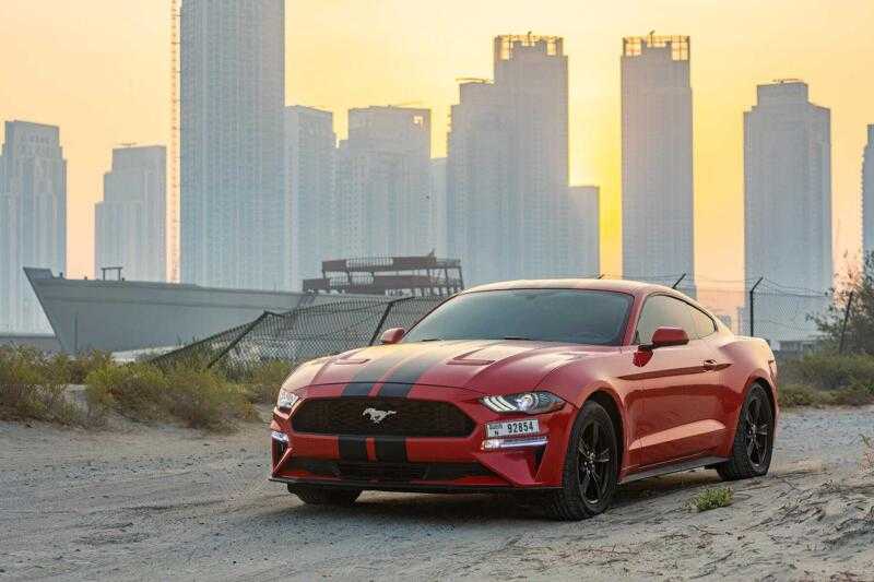 FORD MUSTANG COUPE