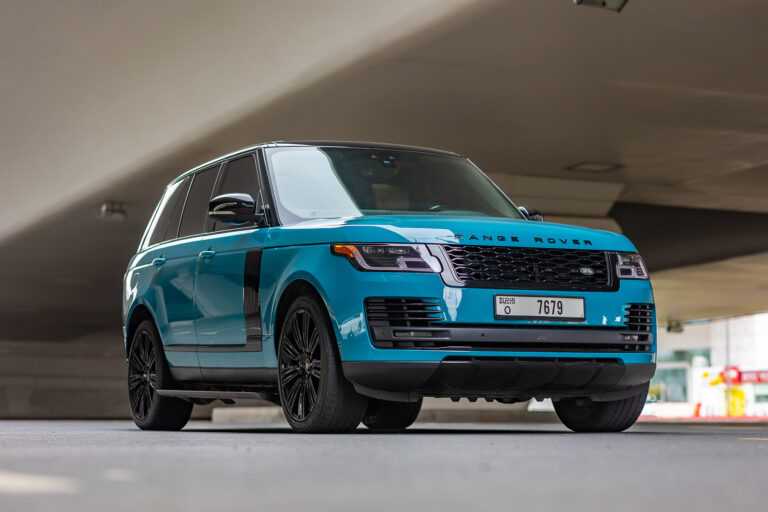 Land Rover Range Rover SE 2019 напрокат