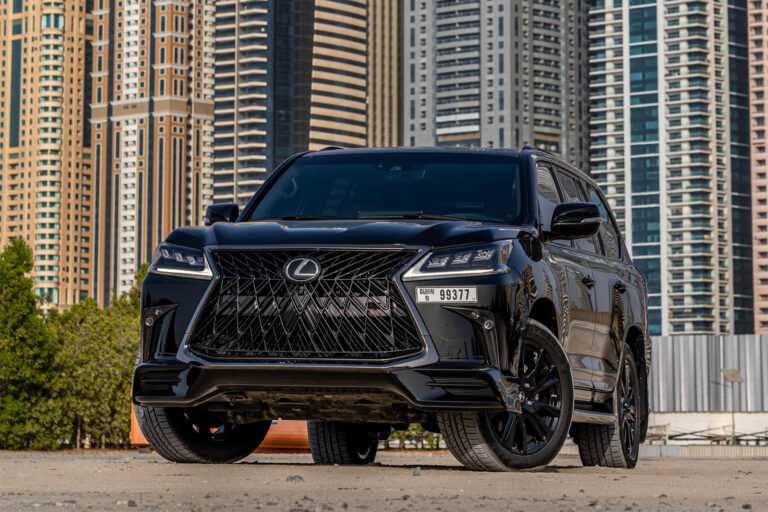 Lexus LX570 Black Edition напрокат