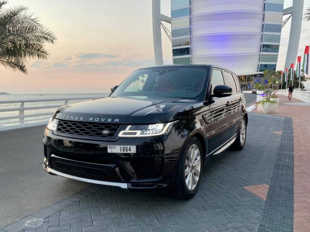 Land Rover Range Rover Hse Sport for rent in Dubai
