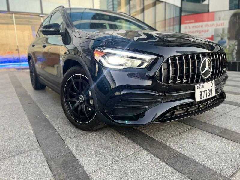 MERCEDES BENZ AMG GLA 35