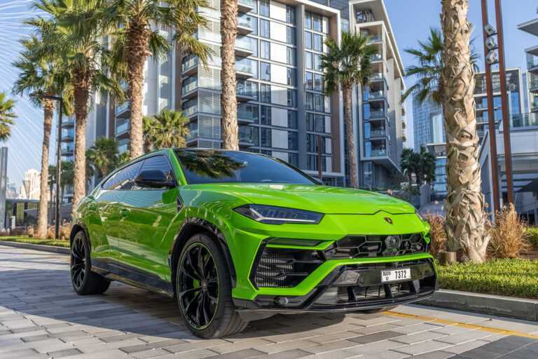 Lamborghini Urus Pearl Capsule 2021 for rent