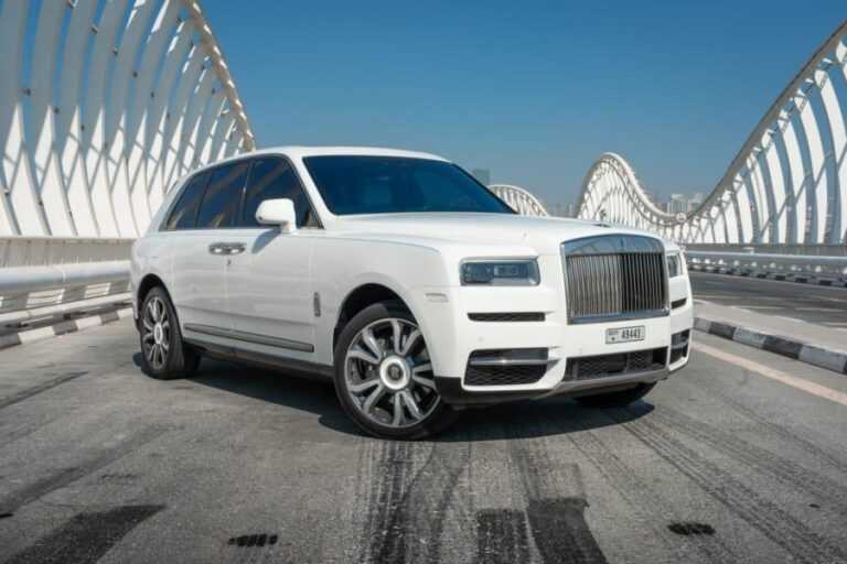 Rolls Royce Cullinan Black Badge напрокат