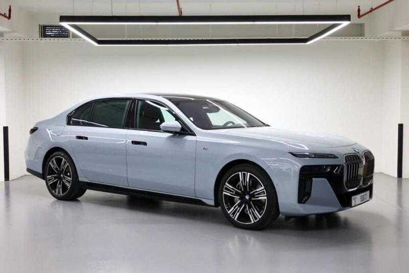 BMW 740i