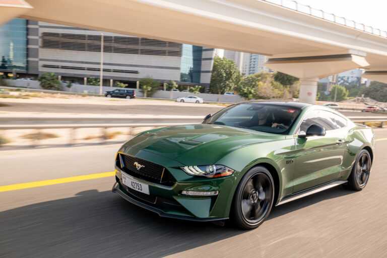 FORD Mustang GT Coupe V8 2022 напрокат