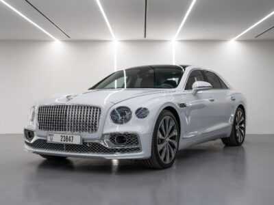 BENTLEY FLYING SPUR White with driver — Dubai