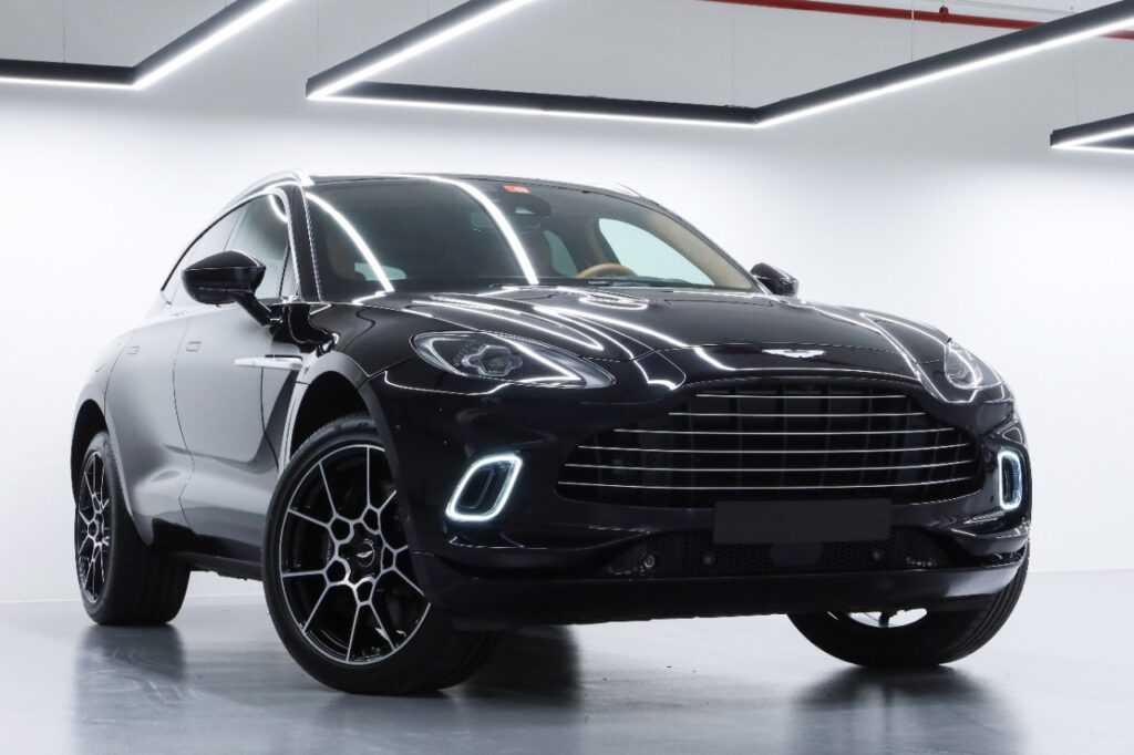 Aston Martin Dbx for rent in Dubai