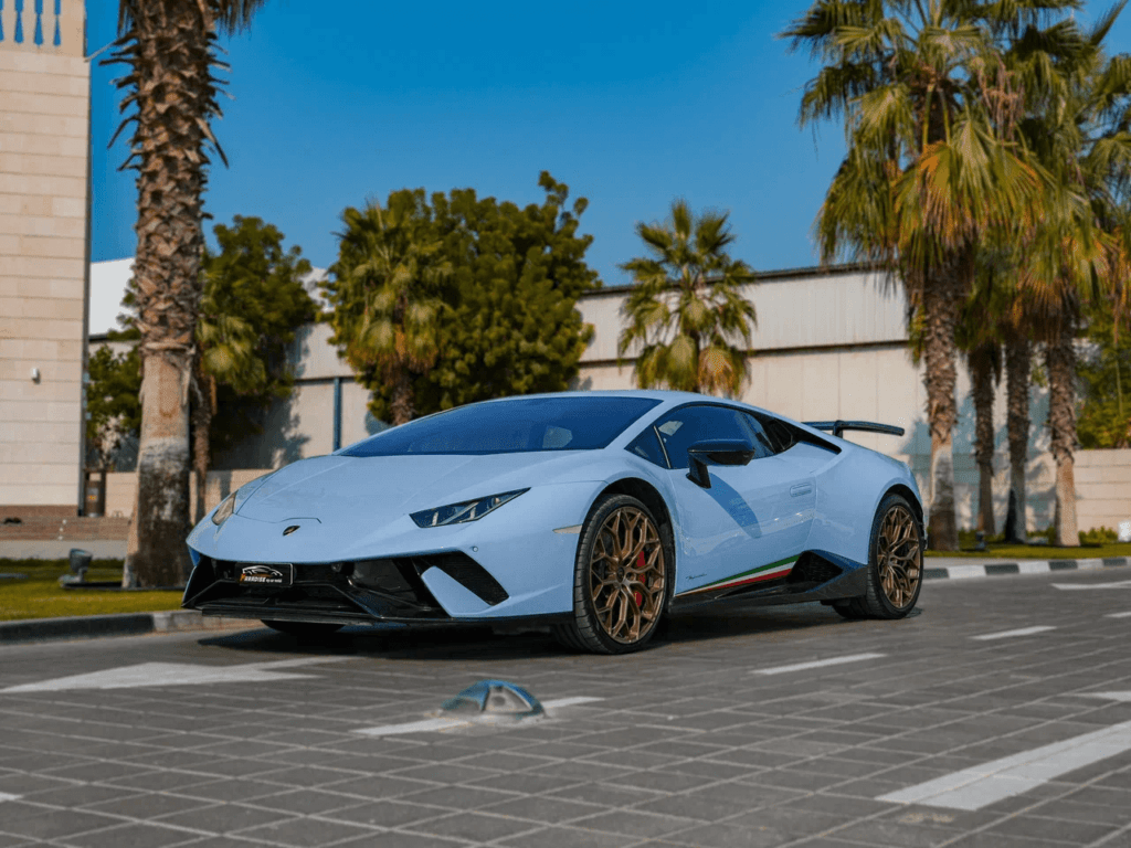 Lamborghini Huracan 2022 for rent in Dubai