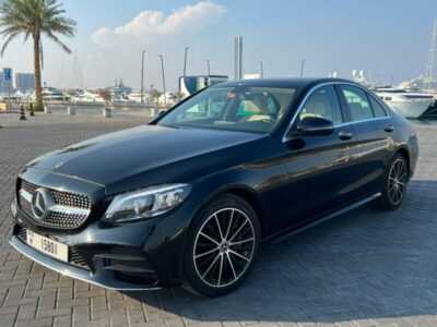 Mercedes Benz C300 — Dubai