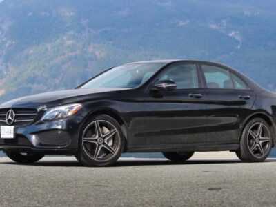 Mercedes Benz C300 — Dubai