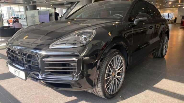 Porsche Cayenne 2023 for rent