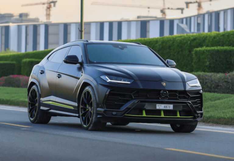 Lamborghini Urus 2023 for rent
