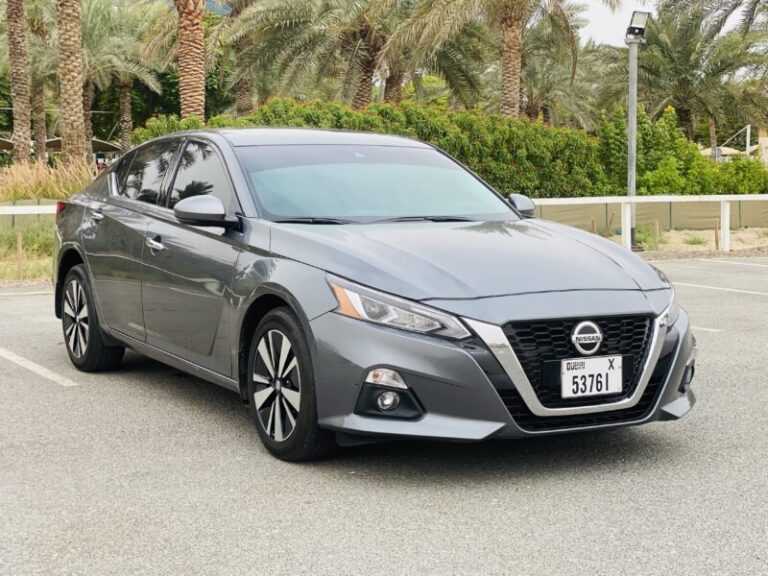 Nissan Altima for rent