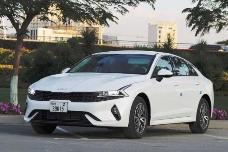 Kia K5 White 2023 напрокат