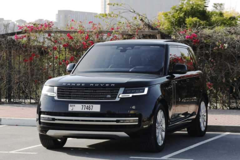 Range Rover Vogue 2023 for rent