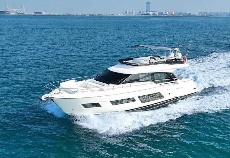 Sunseeker 67 ft.