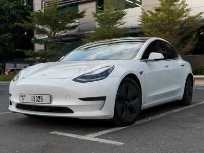 Tesla Model 3 — Dubai