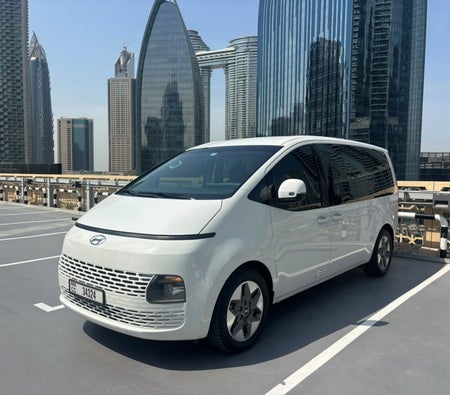 Hyundai Staria 11S 2024 for rent