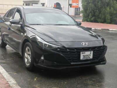 Hyundai Elantra 2023 — Дубай