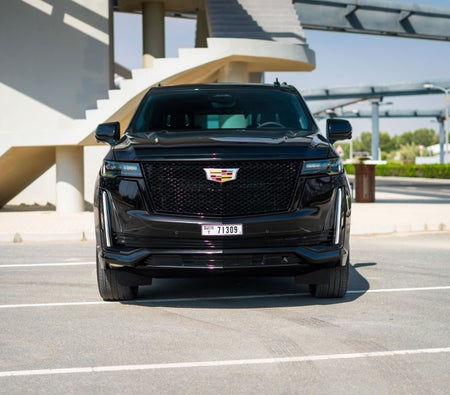Cadillac Escalade Platinum Sport 2023 — аренда в Дубае — фото 2