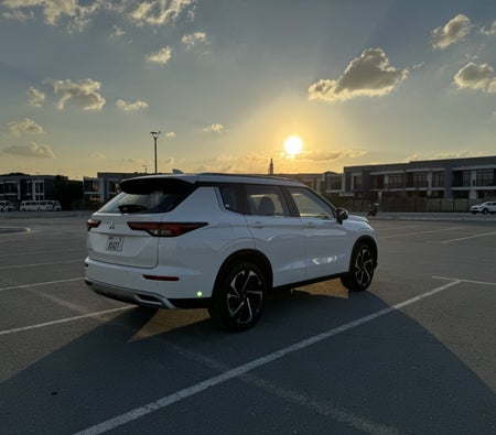 Mitsubishi Outlander 2024 in Dubai — photo 8