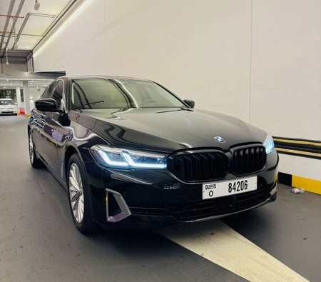 BMW 530i 2022 for rent