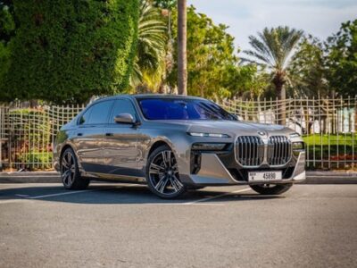 BMW 740i M Kit 2024 — Dubai