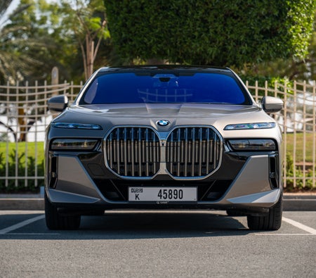 BMW 740i M Kit 2024 in Dubai — photo 2