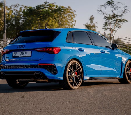 Audi RS3 Sportback 2023 — аренда в Дубае — фото 5