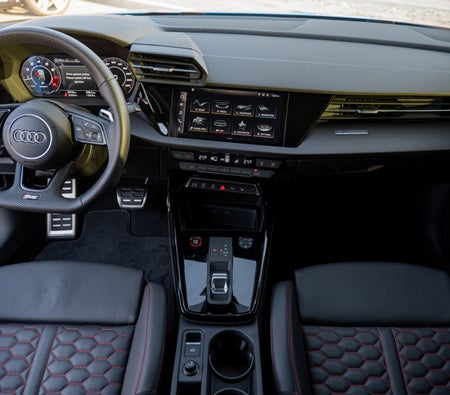 Audi RS3 Sportback 2023 — аренда в Дубае — фото 9