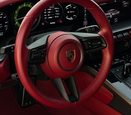 Porsche 911 Carrera 2021 in Dubai — photo 10
