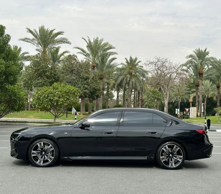 BMW 740i M Kit 2024 in Dubai — photo 5