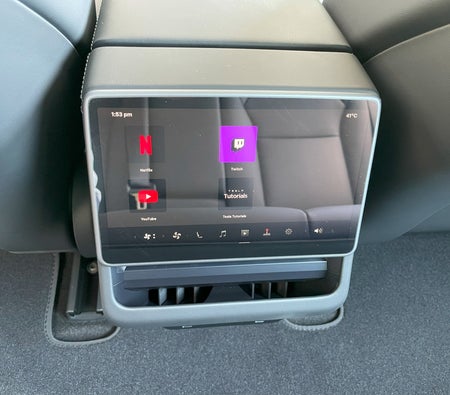 Tesla Model 3 Performance 2024 in Dubai — photo 4