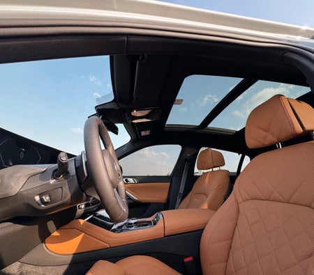 BMW X6 xDrive40i 2025 in Dubai — photo 4