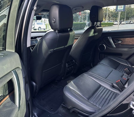 Land Rover Discovery Sport 2023 — аренда в Дубае — фото 6