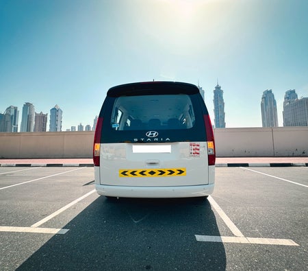 Hyundai Staria 2025 in Abu Dhabi — photo 4