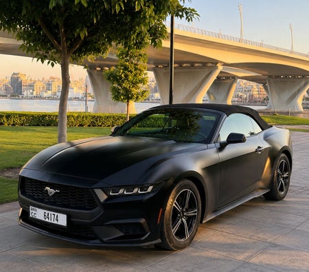 Ford Mustang 2024 — аренда в Дубае — фото 6