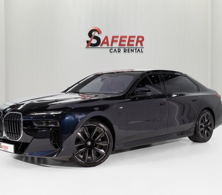 BMW 760i 2023 in Dubai — photo 10
