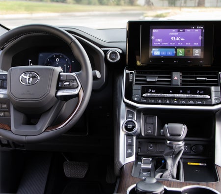 Toyota Land Cruiser GXR V6 2025 — аренда в Дубае — фото 3