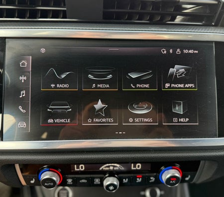 Audi Q3 2023 in Dubai — photo 6