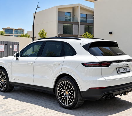 Porsche Cayenne S 2023 — аренда в Дубае — фото 5