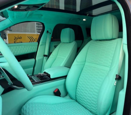 Land Rover Range Rover Velar 2021 — аренда в Дубае — фото 3