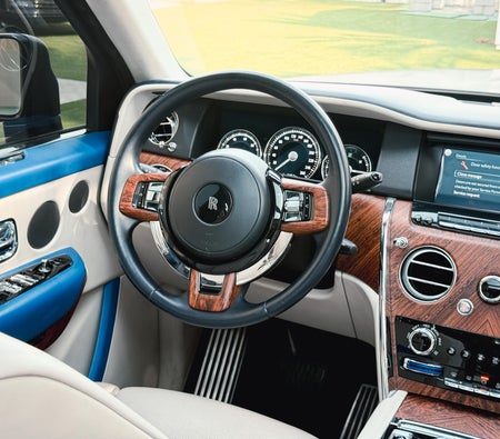 Rolls-Royce Cullinan 2021 — аренда в Дубае — фото 3