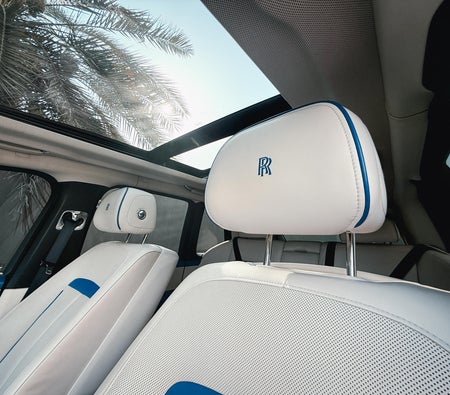 Rolls-Royce Cullinan 2021 — аренда в Дубае — фото 10