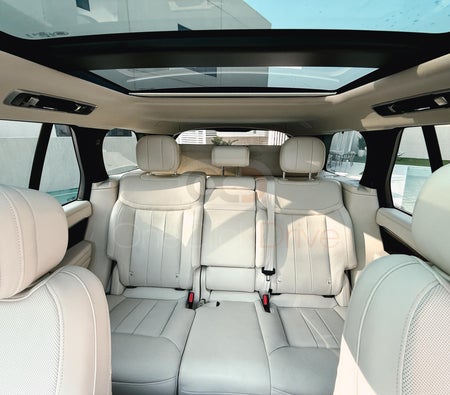 Land Rover Range Rover Vogue 2023 — аренда в Дубае — фото 4