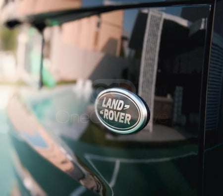Land Rover Range Rover Vogue 2023 — аренда в Дубае — фото 9