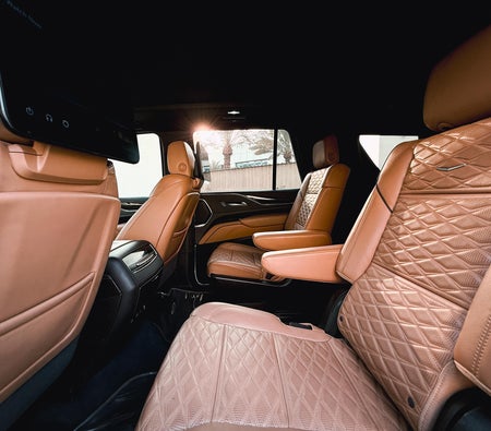 Cadillac Escalade 2024 in Dubai — photo 4