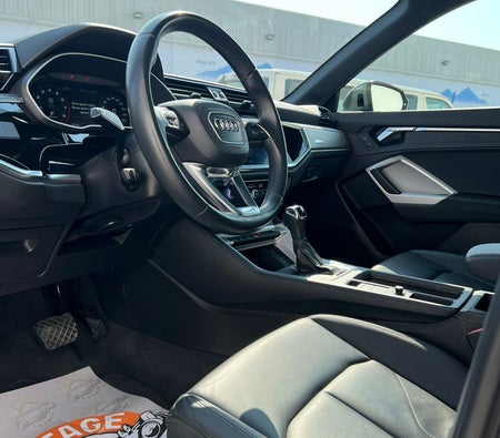 Audi Q3 2022 in Dubai — photo 5