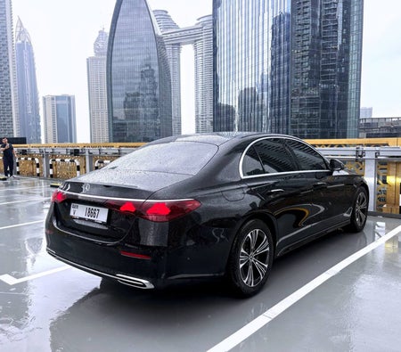 Mercedes-Benz E200 2026 in Dubai — photo 5
